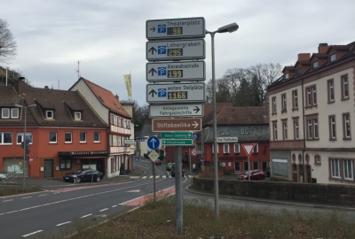 Parken in Aschaffenburg: Sogar am Sonntag drohen Strafzettel