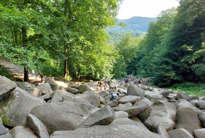 Eines der beliebtesten Wanderziele im Odenwald: Das Felsenmeer im Lautertal
