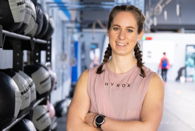 Interview mit Sport-Athletin Kerstin Brückner: über HYROX-Wettkämpfe und die Erfolge der Aschaffenburgerin