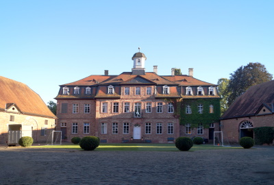 Das Schloss Emmerichshofen in Kahl am Main - Alles zur Geschichte und geographischen Lage des Schlosses