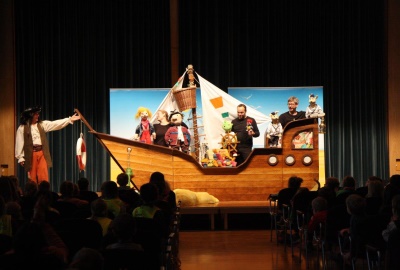 Impressionen vom AOK-Kindertheater Jolinchens Seereise im Aschaffenburger Stadttheater