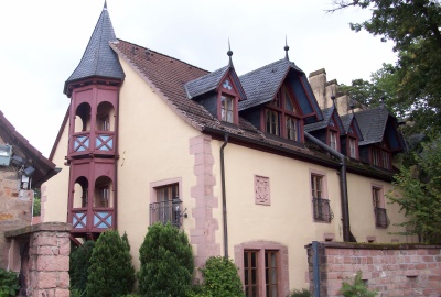 Schloss Weyberhöfe - Historisches Kleinod am Rand des Spessarts