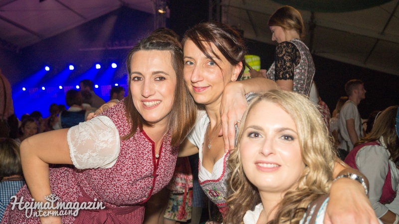 STADT AKTIV online Fotos vom Möbel Höffner Licher