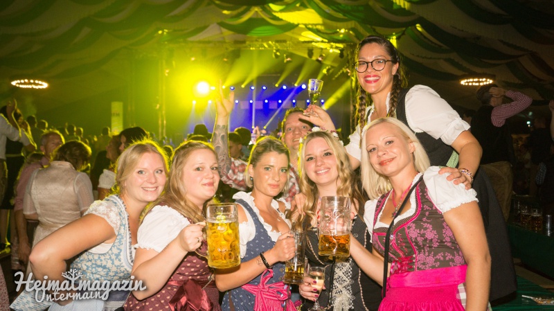 STADT AKTIV online Fotos vom Möbel Höffner Licher